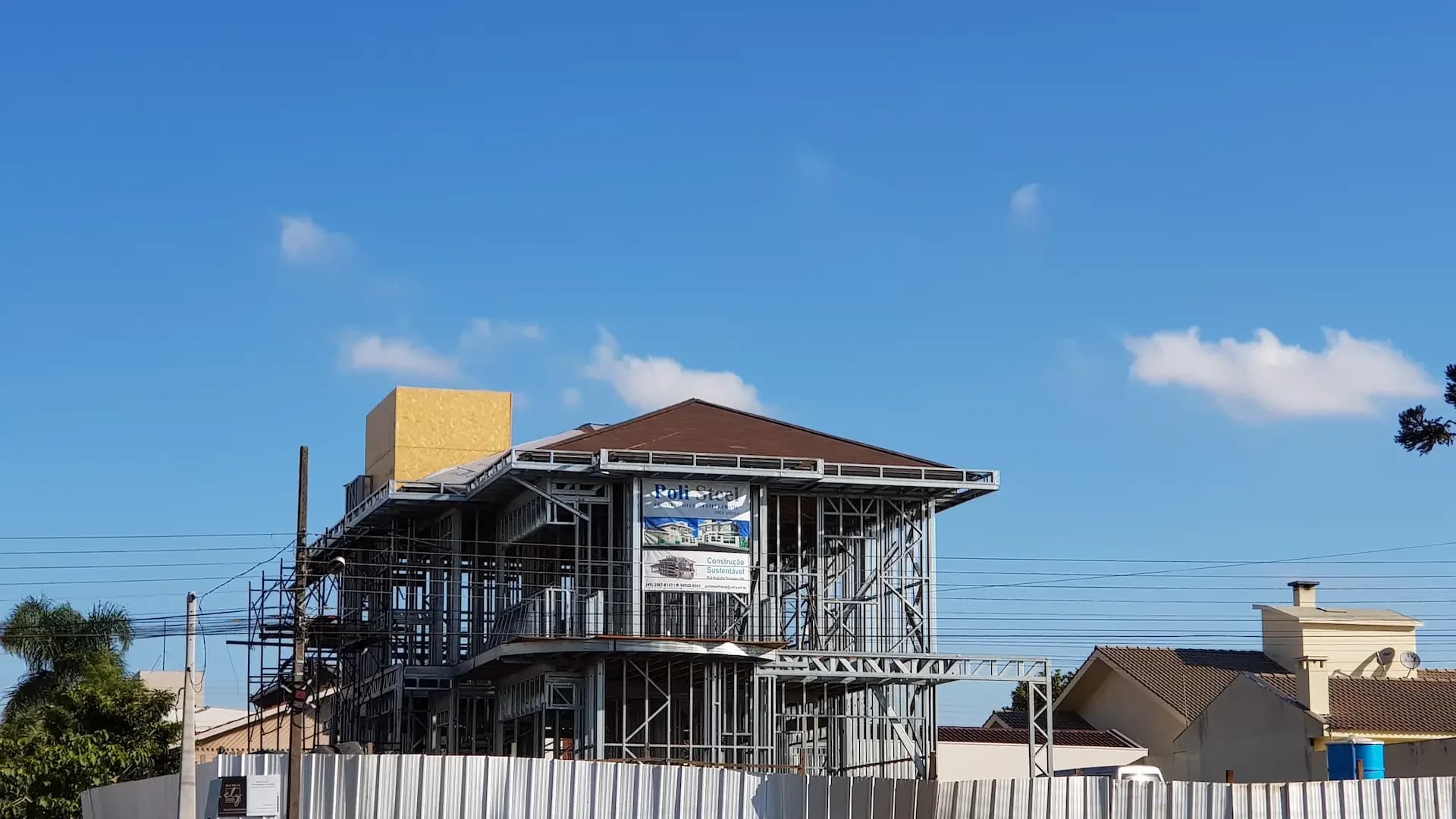 Residência de alto padrão, obra da Poli Steel em Santa Cecília, SC